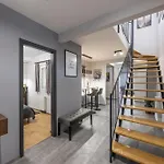 Exclusive & Central Duplex Grand Suite W\' Balcony